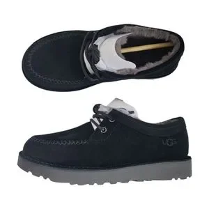 UGG | Shoes | Ugg Campout Comfy Black Suede Laceup Lowtop  display picture 1